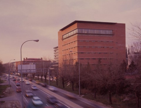 <strong>Biblioteca de la UNED (Universidad Nacional de Educación a Distancia), Madrid, España</strong><br/>Año 1994